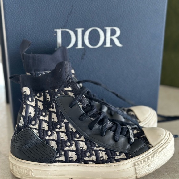 Dior Blue and White Oblique Pattern Sneakers - Picture 1 of 5